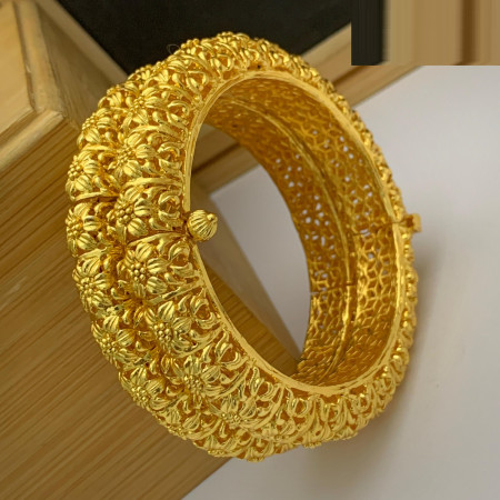 Indian Joypuri Gold Plated Premium Quality Bala Code: A003080